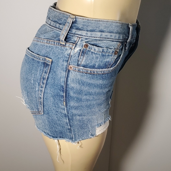 We The Free Women's Jeans Shorts Blue Button Fly Distressed Size 27 - Picture 3 of 12